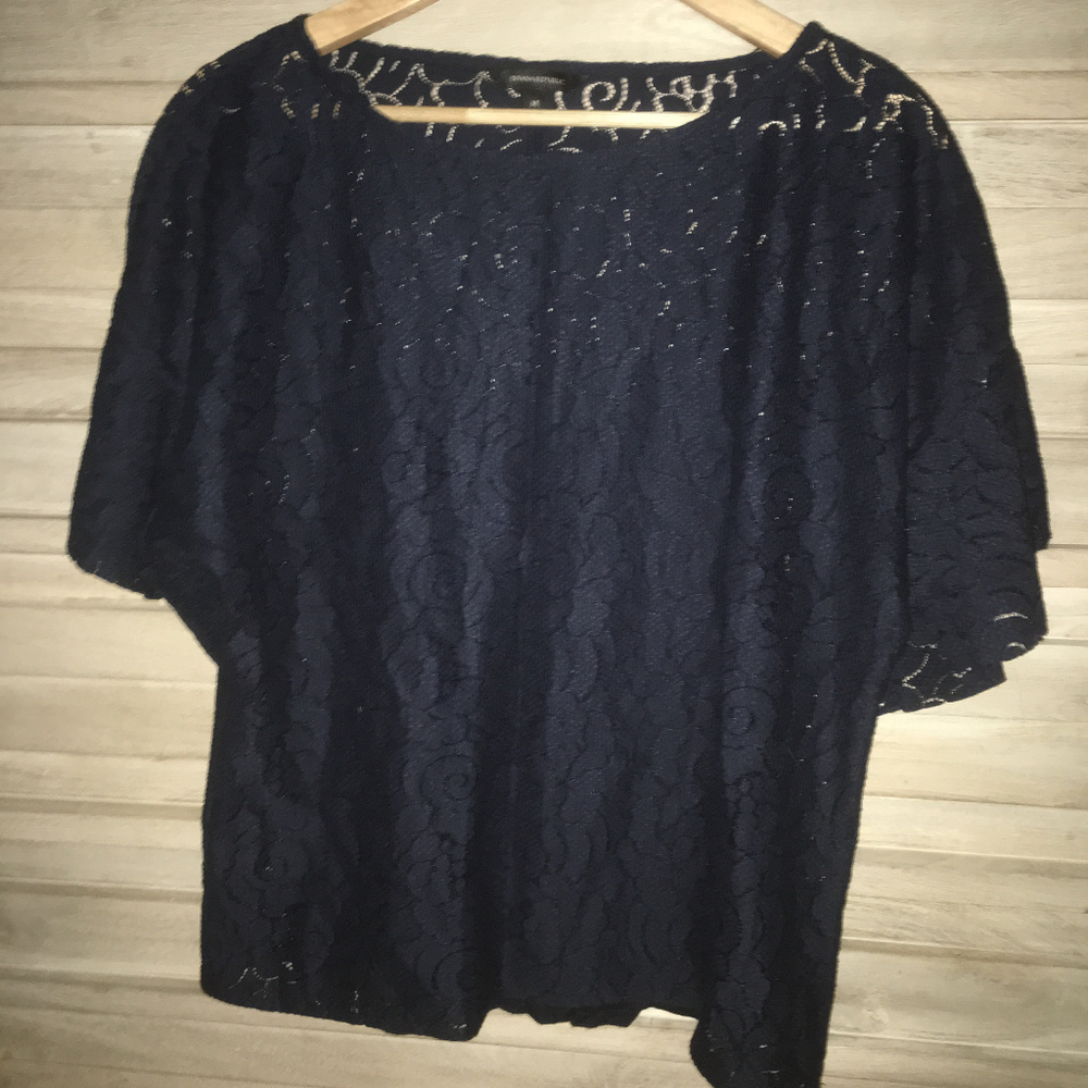 NWOT Banana Republic Navy Lace Top (M)